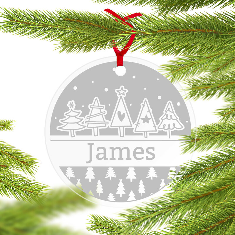 Plexiglas kerstbal met gravure kerstbomen met naam